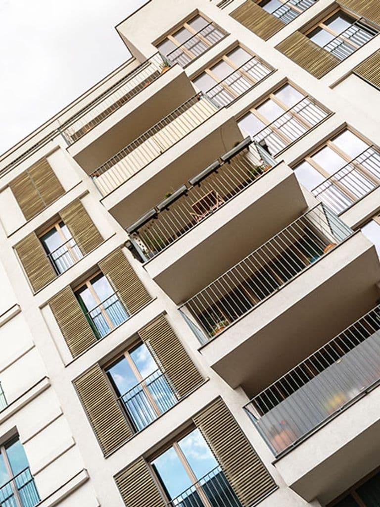 SN42 Kayan Güneş Kırıcı Sistemi
